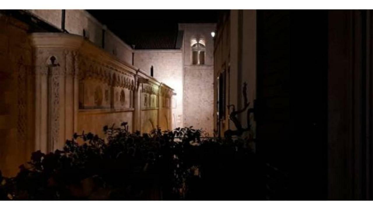 Mansarda Romantica "Il Nido Delle Rondini" Conversano Luaran gambar